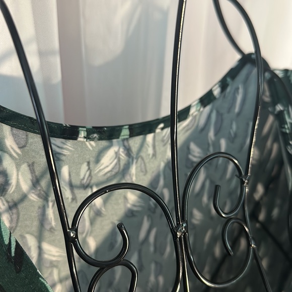 Green Feather Pattern Faux Wrap Dress - Picture 5 of 6